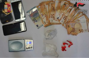 Santa Marinella - Soldi, droga e munizioni sequestrate dai carabinieri