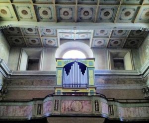 Valentano - L'organo nella chiesa collegiata