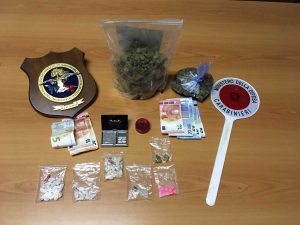 Civita Castellana - La droga sequestrata dai carabinieri