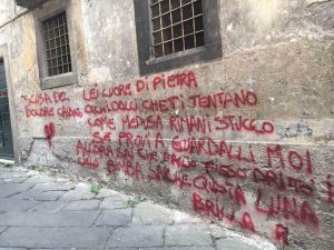 Viterbo - Scritta sul muro in via Fontanella del Suffragio