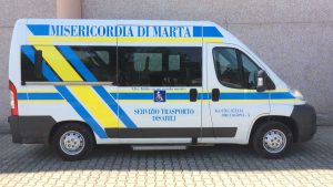 Il nuovo mezzo per il trasporto disabili della Misericordia di Marta