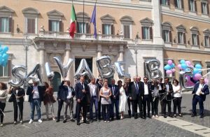 Fratelli d'Italia salvabebè