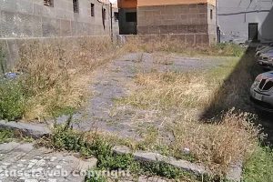 Viterbo - Incuria nel quartiere Trinità