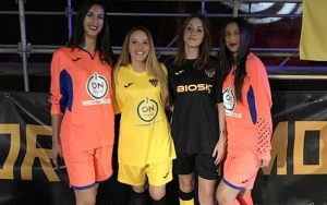 Le testimonial con indosso le nuove maglie