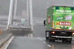 Crollo del ponte Morandi a Genova