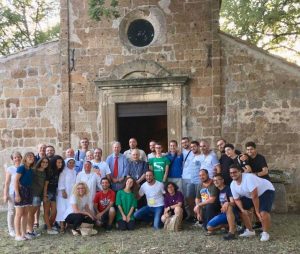 L'incontro dei pellegrini nella chiesa di Sant'Eusebio