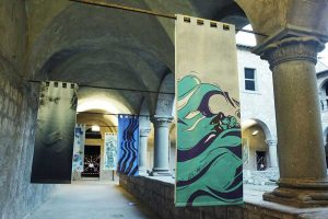 Tuscania - La mostra “Stendardi d’acqua”