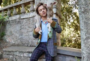 La campagna di Gucci a Villa Lante con Harry Styles - Una delle foto pubblicate sul profilo Facebook della maison