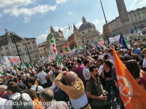 Roma - Dalla Tuscia in piazza per la manifestazione del Pd