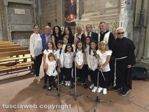 Viterbo - I bambini del Contrappunto Kids al giro delle Sette chiese