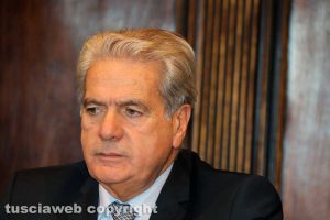 Viterbo - Il sindaco Giovanni Maria Arena