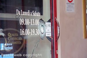 Viterbo - Colpi di pistola contro l'Oro Cash sulla Teverina