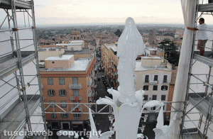 Macchina di Santa Rosa - Raffaele Ascenzi sul ponteggio di Gloria
