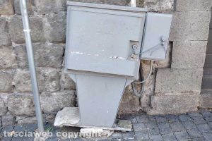 Viterbo - Incuria a piazza San Carluccio