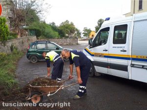 Montefiascone - L'intervento dell'Asvom nel piazzale della stazione