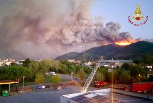 Calci - L'incendio
