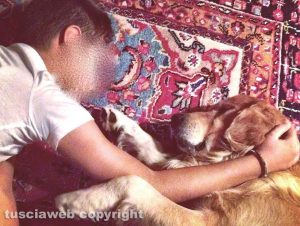 Cane aggredito dai cinghiali - Leone con uno dei suoi padroncini