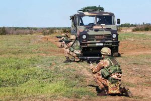 Viterbo - Gli allievi della scuola sottufficiali dell'esercito in azione