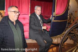 Viterbo - Il sindaco Arena sulla carrozza dei Priori