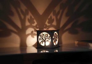 Lampada realizzata con le tecnologie digitali