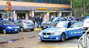 Roma - Giro di usura e spaccio - Un arresto della polizia