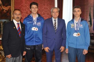 Sport - Karate - Il sindaco Arena premia Plantera e Mastromichele