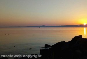 Tramonto sul lago di Bolsena