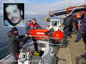Montefiascone - Le ricerche dello scomparso - Carabinieri - Il Rov - Nel riquadro Andrea Durantini