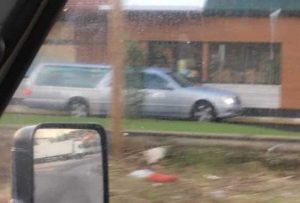 Carro funebre al McDrive di Orte