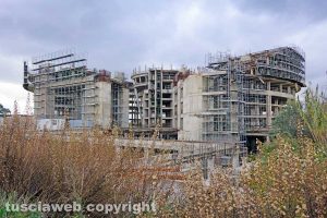 Viterbo - Il "Colosseo" a nord della città