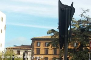 Viterbo - Il cartello stradale a piazza della Rocca