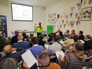 Viterbo - Ceccareli spiega ai colleghi osservatori a Viterbo