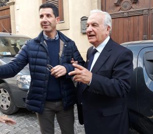 A destra, Nicolò Nicolosi