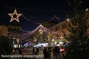 Natale a Viterbo - Illuminazione a piazza del Teatro