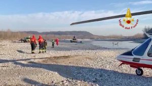 Treviso - Aereo precipita nel fiume Piave - I soccorsi