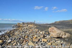 Tarquinia - Erosione costiera, porto Clementino