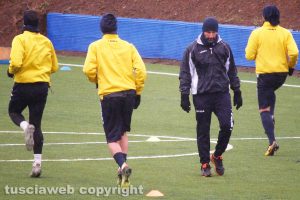 Sport - Calcio - Viterbese - Il primo allenamento diretto da Antonio Calabro