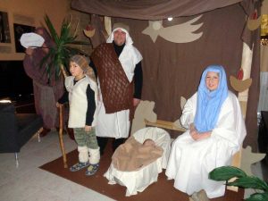 Il Presepio vivente allestito in una stanza