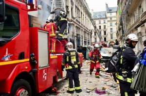 Parigi - Esplosione in zona Opera - Vigili del fuoco