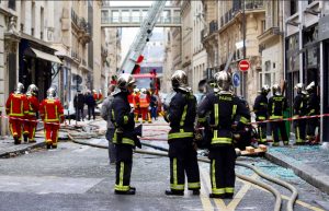 Parigi - Esplosione in zona Opera - Vigili del fuoco
