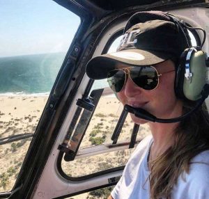 Rachele Contestabile a bordo di un elicottero