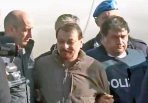 L’arrivo di Cesare Battisti a Ciampino