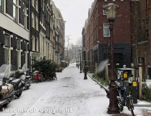 Maltempo - Neve anche ad Amsterdam
