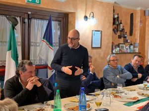Mauro Rotelli alla cena al circolo Fratelli d'Italia di Orte
