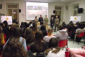 Viterbo - Ciclo di conferenze nelle scuole della scuola sottufficiali