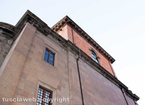Viterbo - Il tetto della chiesa di San Lazzaro