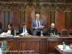Viterbo - Consiglio comunale straordinario sui rifiuti