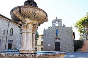 Viterbo - Piazza del Gesù