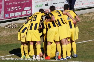 Sport - Calcio - Viterbese - L'esultanza dei gialloblù