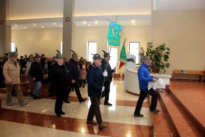 Gli alpini viterbesi al lavoro per la cerimonia in ricordo di Carlo Gnocchi